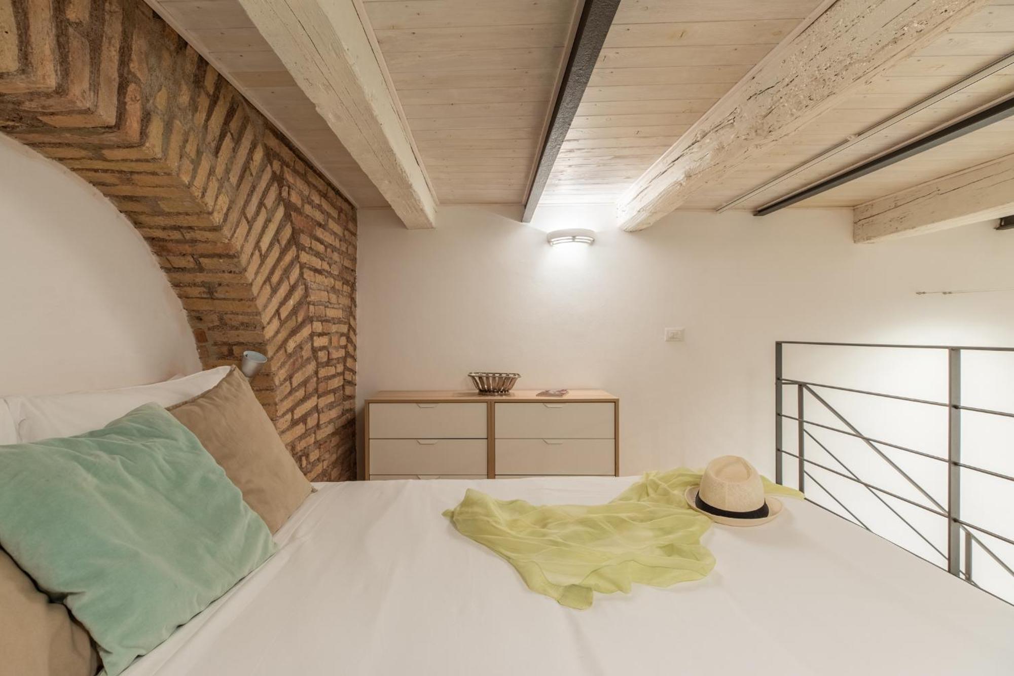 Iflat Cozy & Serene Loft Two Steps From Vatican * Rom